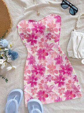 Soleia Casual Minimalist Full Flower Print Women Mini Dress NWOT Size M